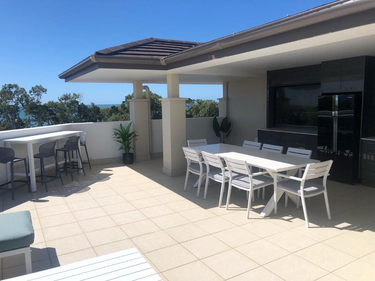 Grand Mercure Allegra Χέρβεϊ Μπέι Εξωτερικό φωτογραφία Rooftop entertaining area